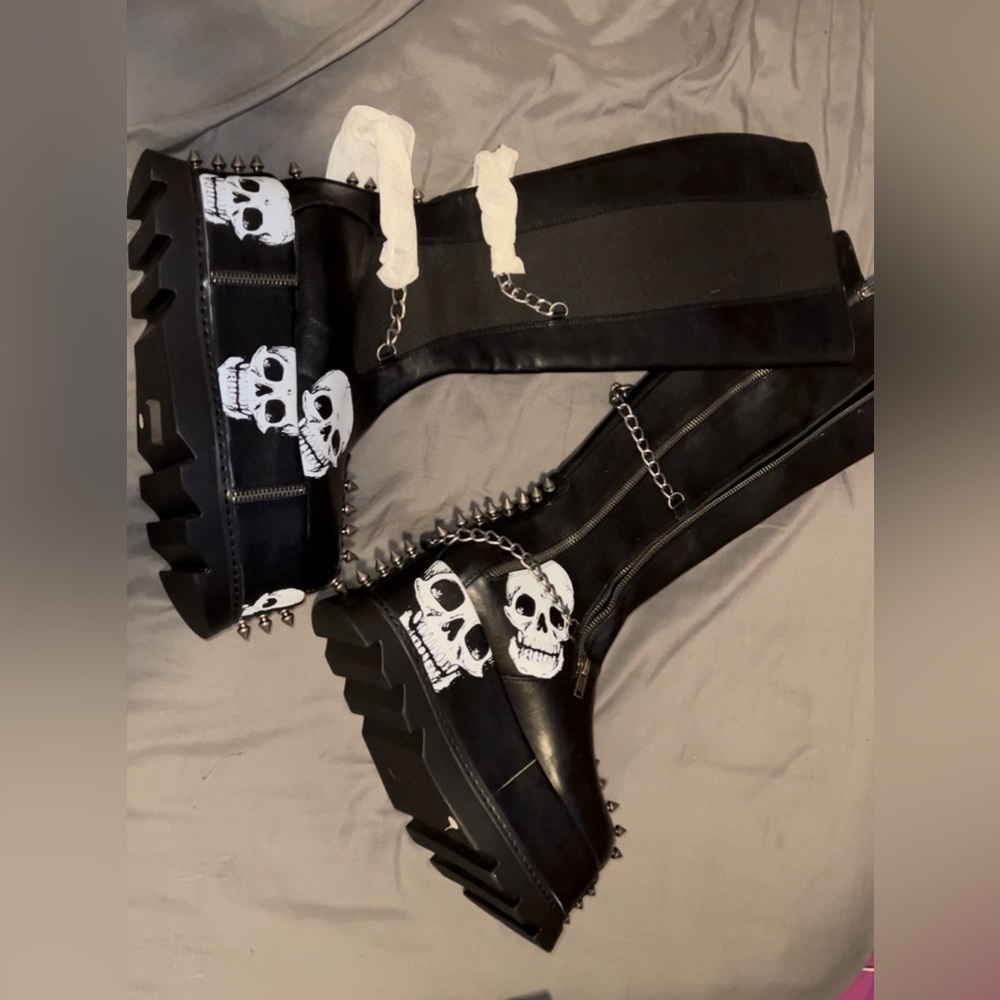 LAMODA shoes shipped from the UK